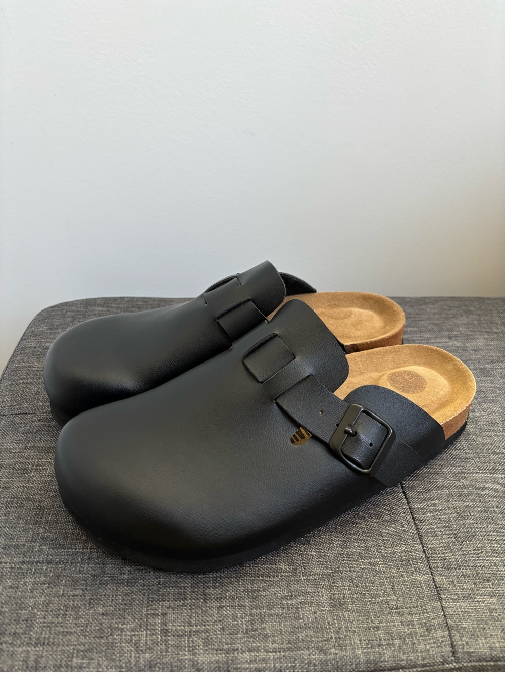 Cushionaire Black Clog Sandals Buckle Comfort Slides Women’s 9